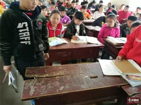 邦士度防護(hù)眼鏡廠家