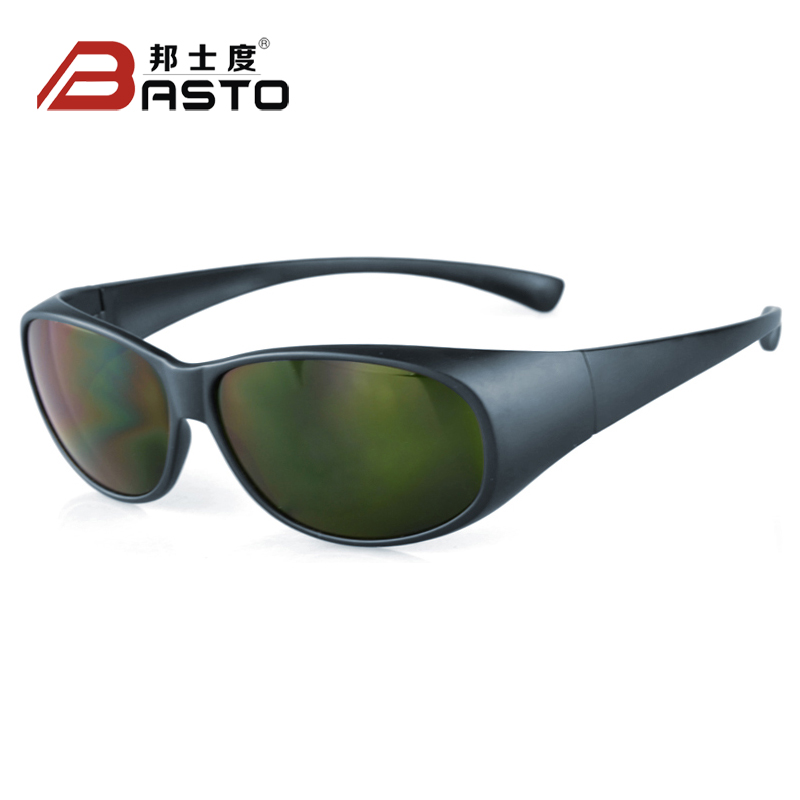 電焊護(hù)目鏡的選購(gòu).jpg