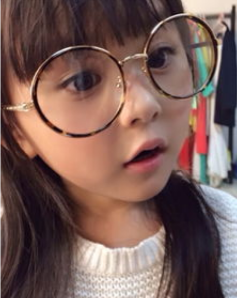 大框眼鏡.png